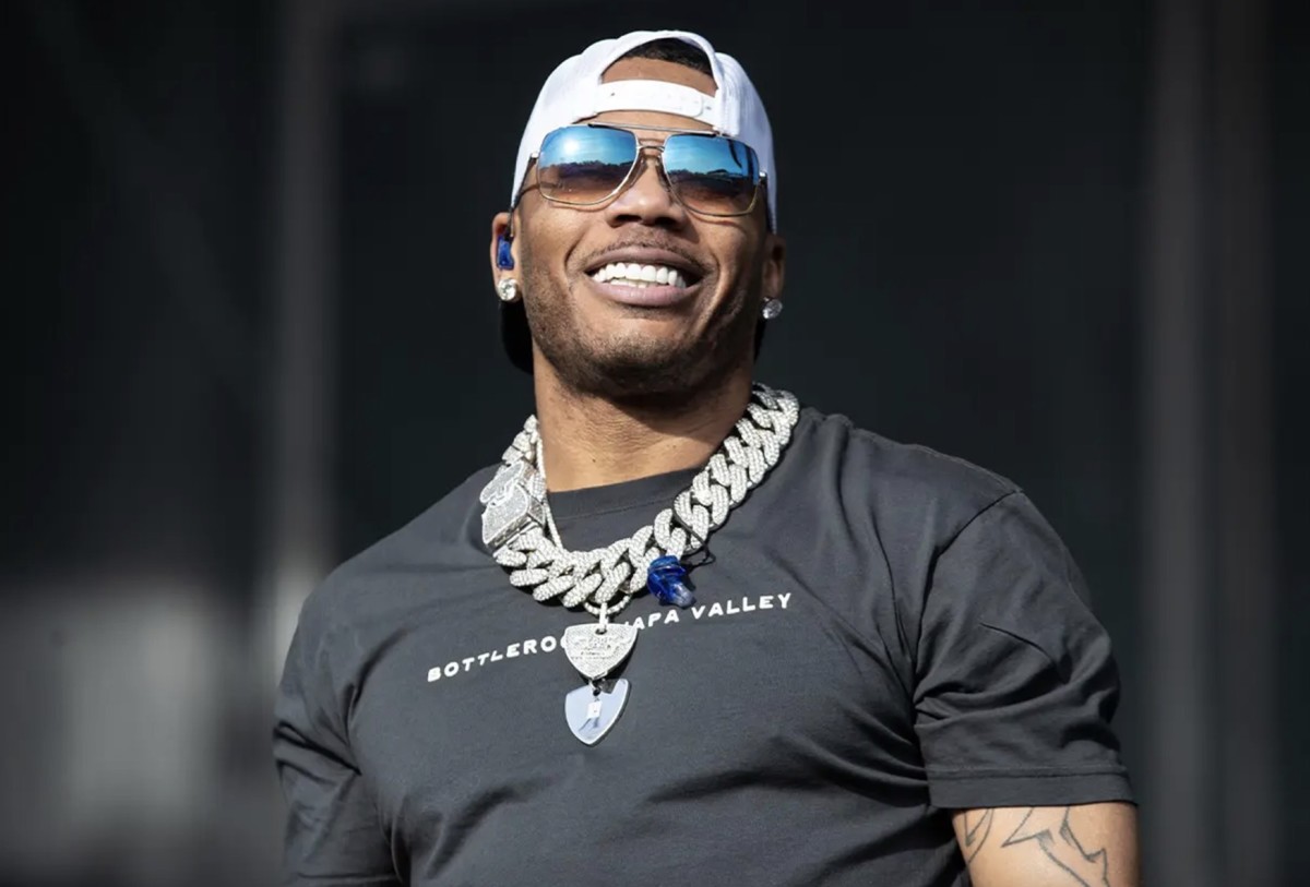 nelly at the Minnesota state fair performing